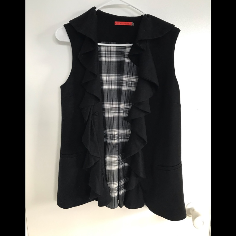 Alice & Olivia Top!